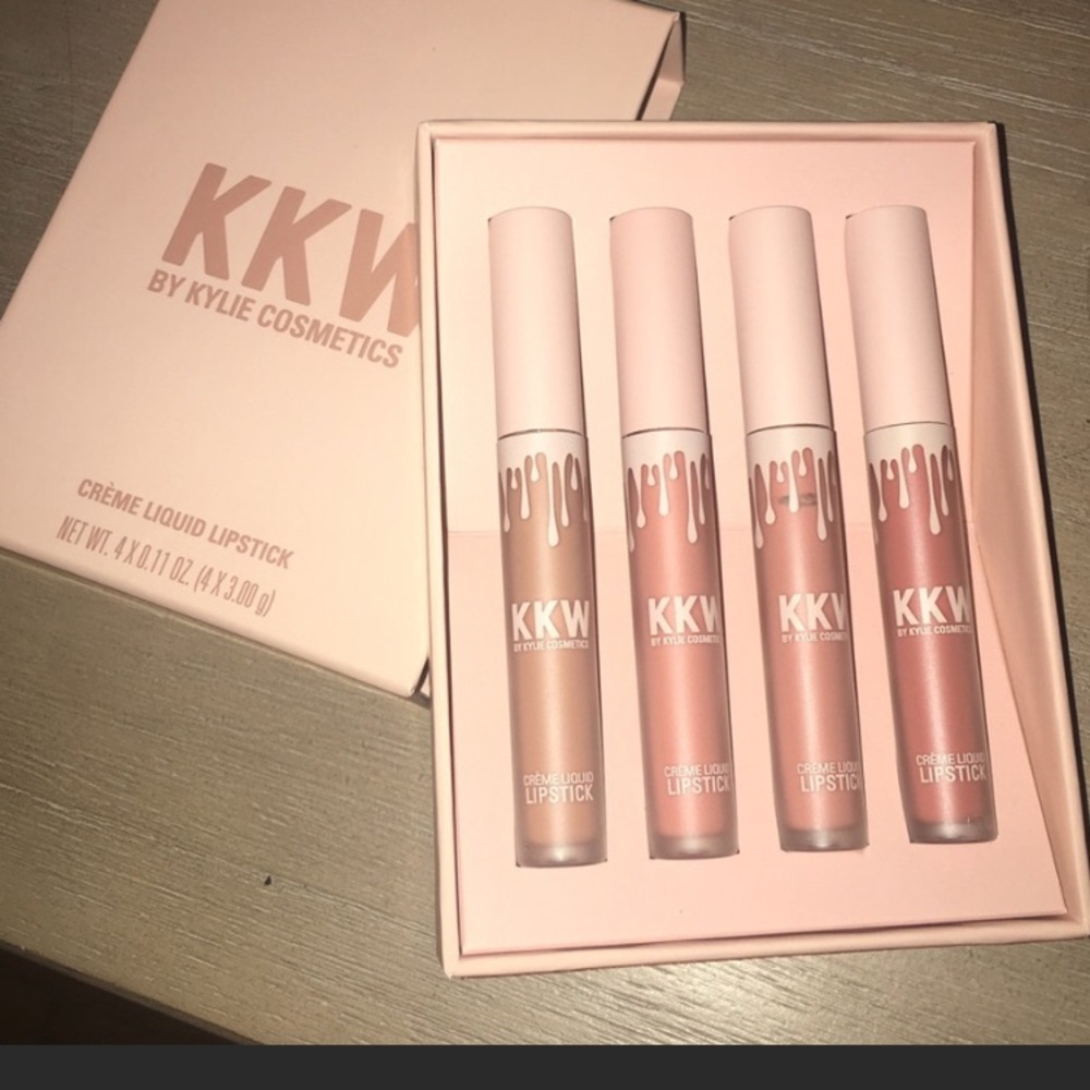KYLIE JENNER  KIM KARDASHION KKW limited edition